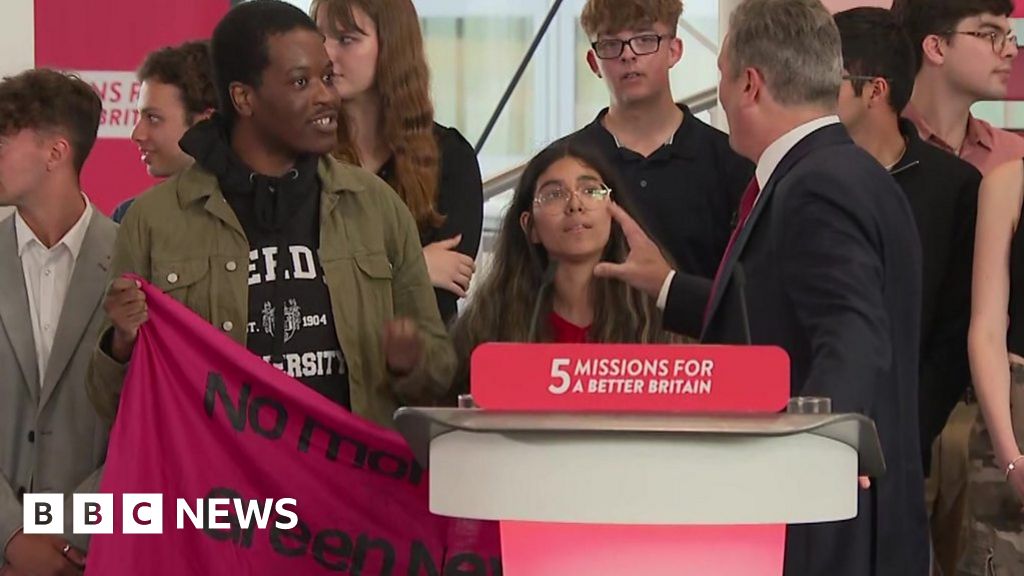Climate change protesters interrupt Starmer speech