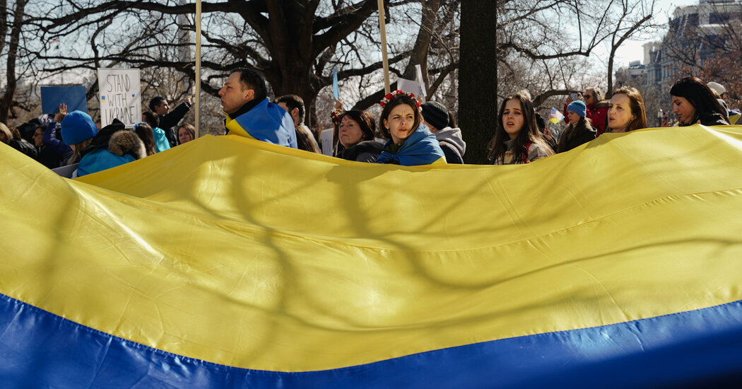 For Ukraine, Many Antiwar Activists in the U.S. Make an Exception
