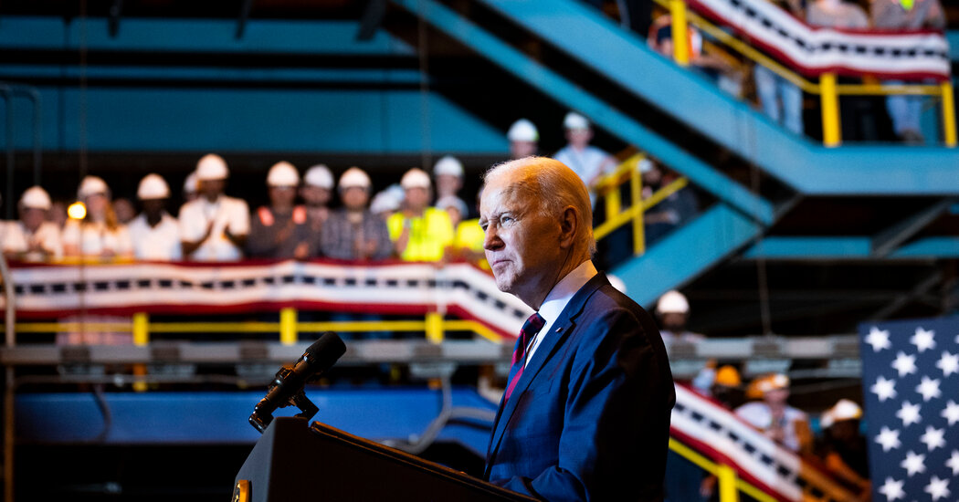 Strong Economic Data Buoys Biden, but Many Voters Are Still Sour