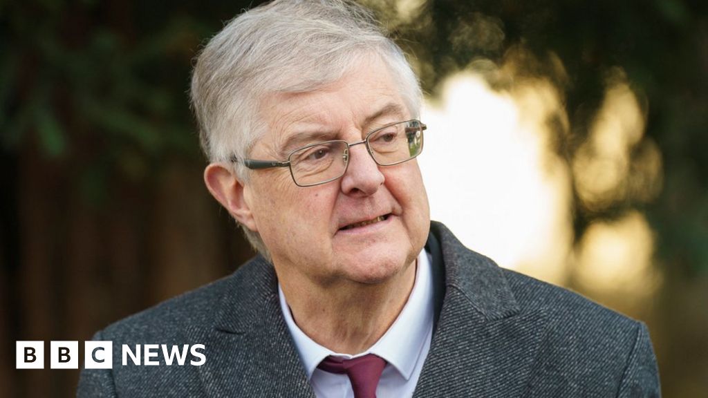 Mark Drakeford to quit Senedd at next election