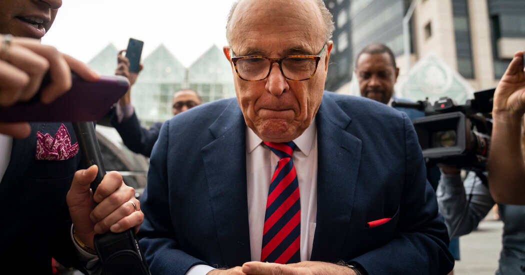 Giuliani Repeatedly Sought Help With Legal Bills From Trump
