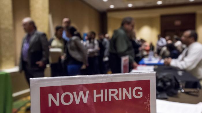 Payrolls Rise by 187,000, Driving Action in Gold, US Dollar