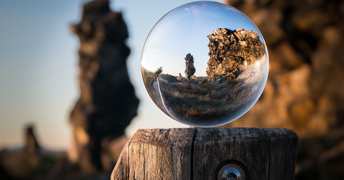 Bitcoin's 2023 Bullish Trendline in Focus as Traders Search for Directional Clues