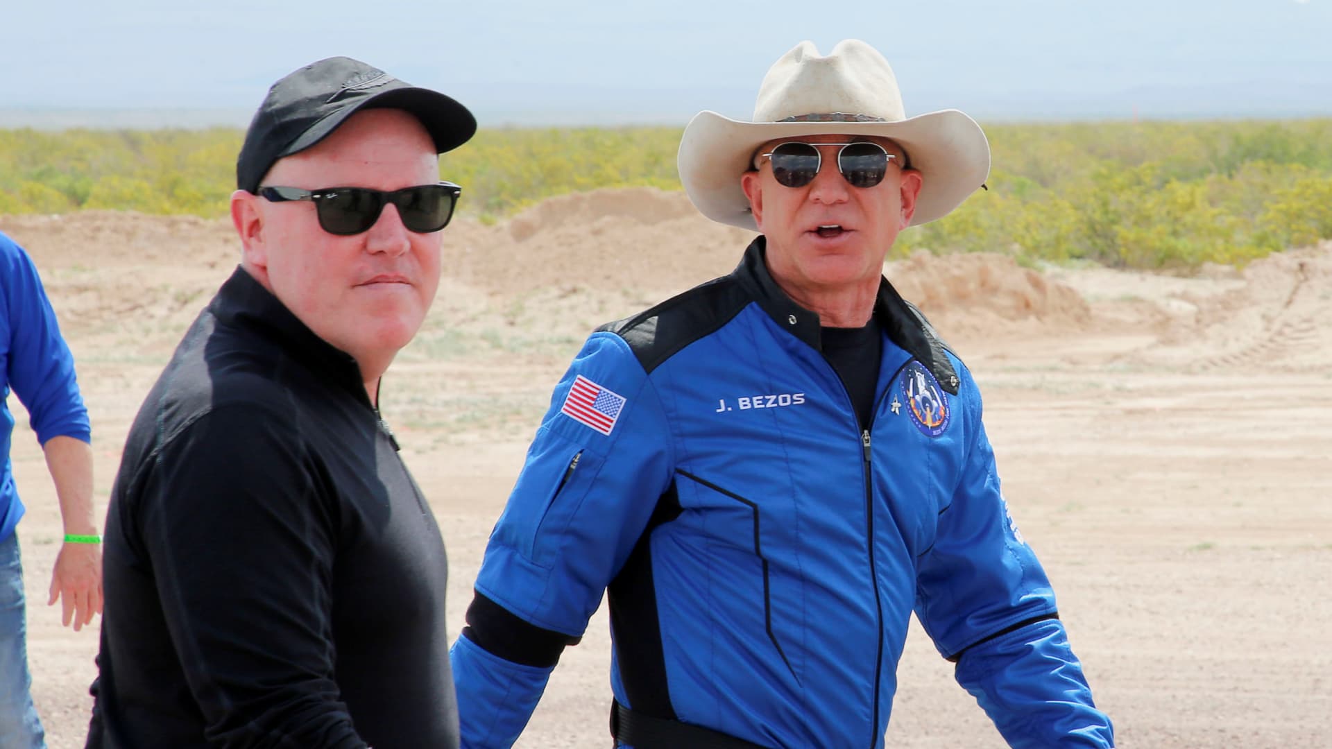 Blue Origin CEO Bob Smith out, replaced by former Amazon exec Dave Limp