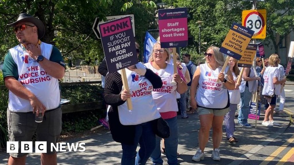 NHS Wales nurses end strike and accept pay and conditions offer