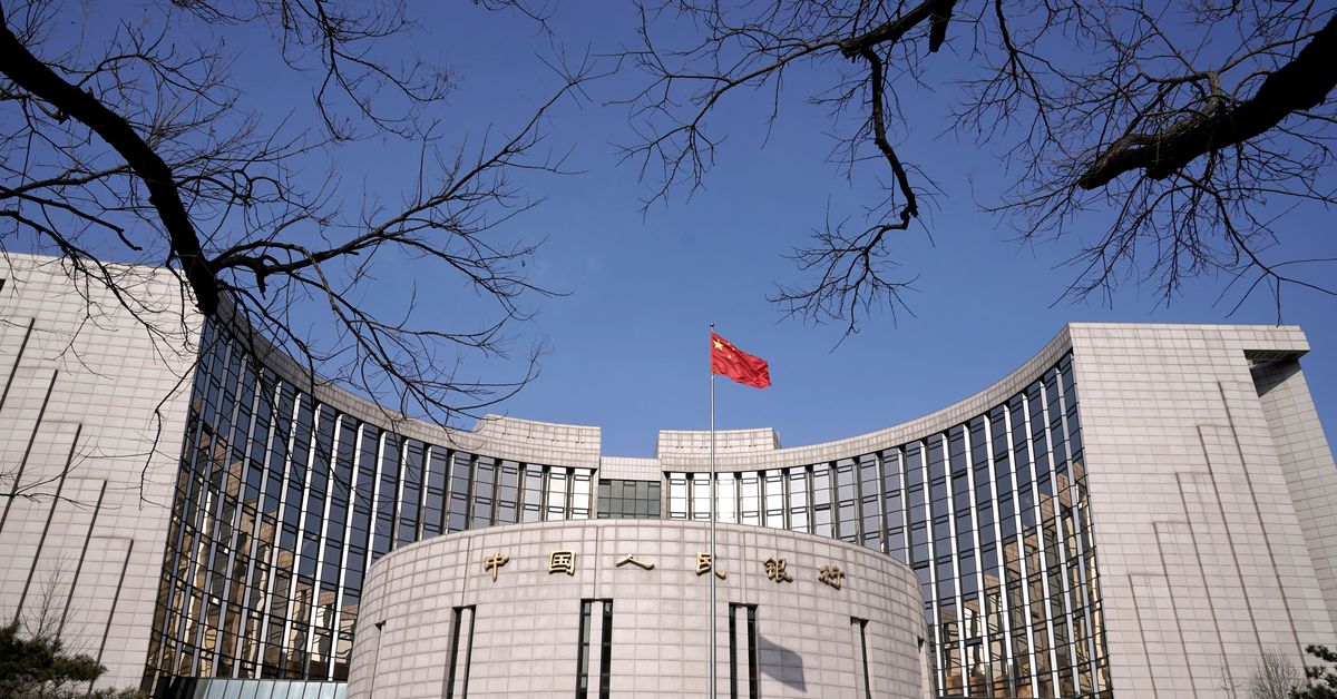 China central bank, FX regulator meet foreign firms in capital drive