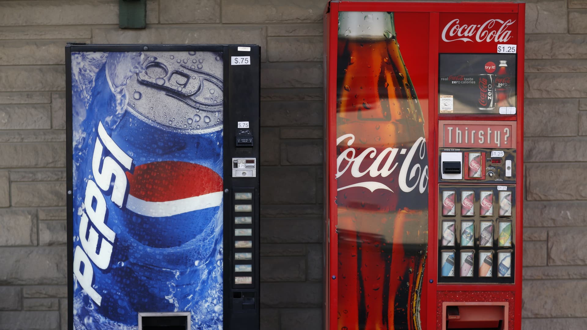 Coke and Pepsi earnings comparison as KO and PEP stocks fall