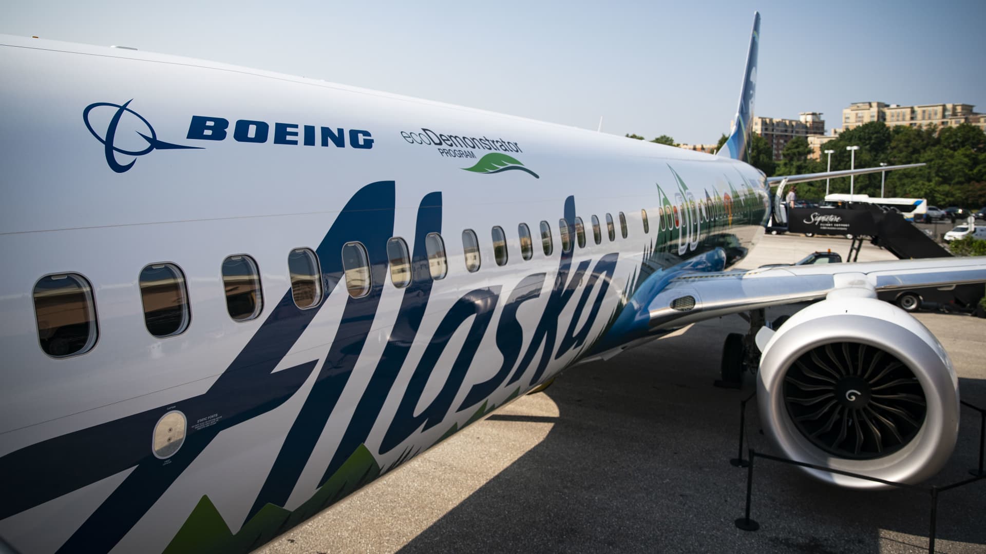 Alaska Airlines flight diverts after off duty pilot tried to interfere with engines
