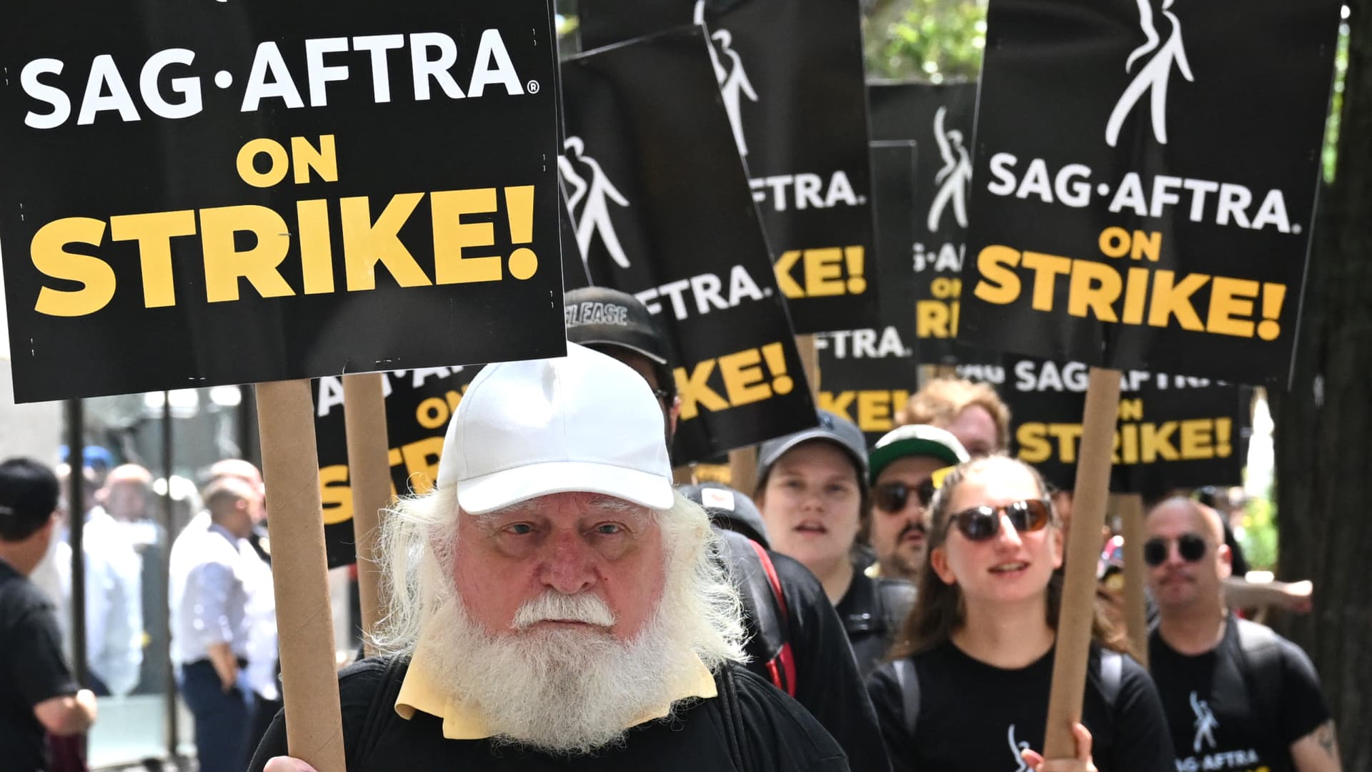 SAG-AFTRA strike continues as talks break down