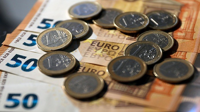 Euro Sinks After Fakeout ahead of ECB Decision. What Now?