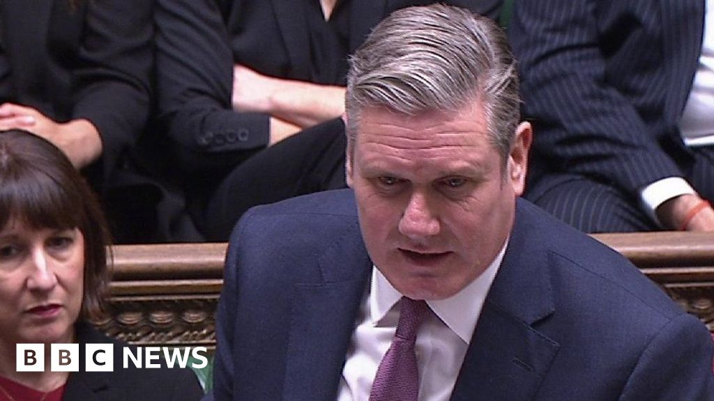 Starmer quizzes PM on small boats ‘magical thinking’