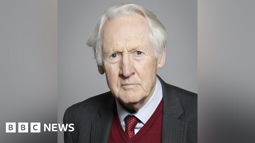 Ex-Tory minister Lord James Douglas-Hamilton dies aged 81
