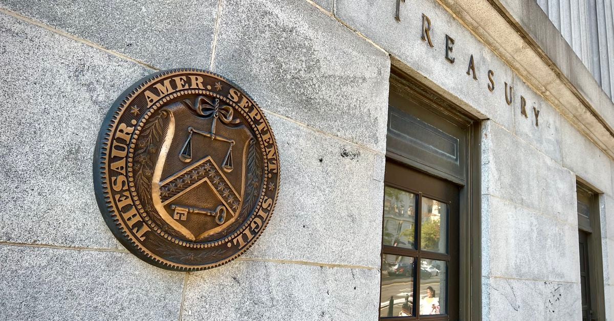 IRS 'Raided' by Crypto Investors as Industry Puts Up Fight Against U.S. Tax Proposal