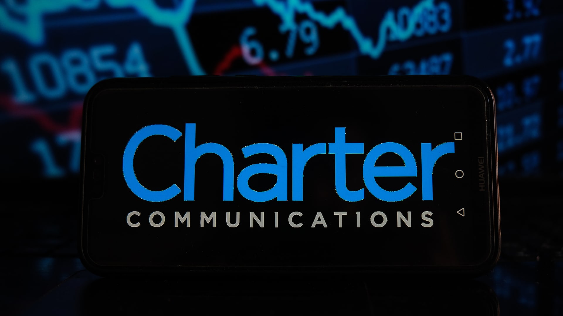 Charter shares plunge after CFO says company may lose broadband subs