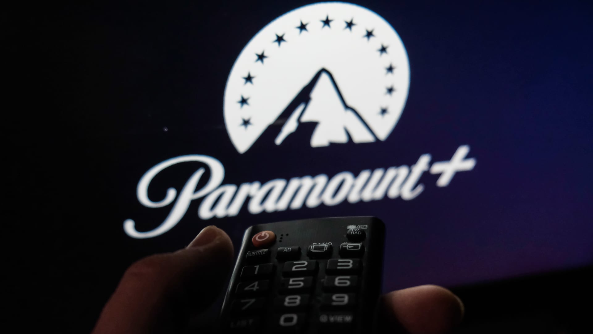 Apple, Paramount streaming bundle report boosts media stocks