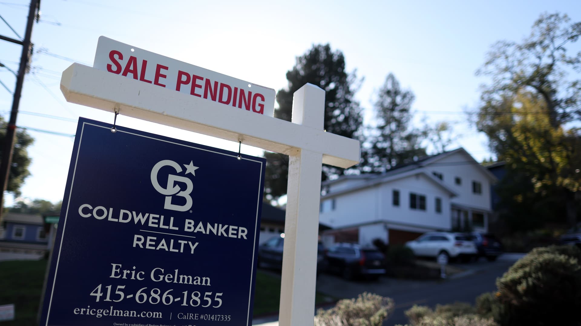 November pending home sales unchanged, despite lower mortgage rates