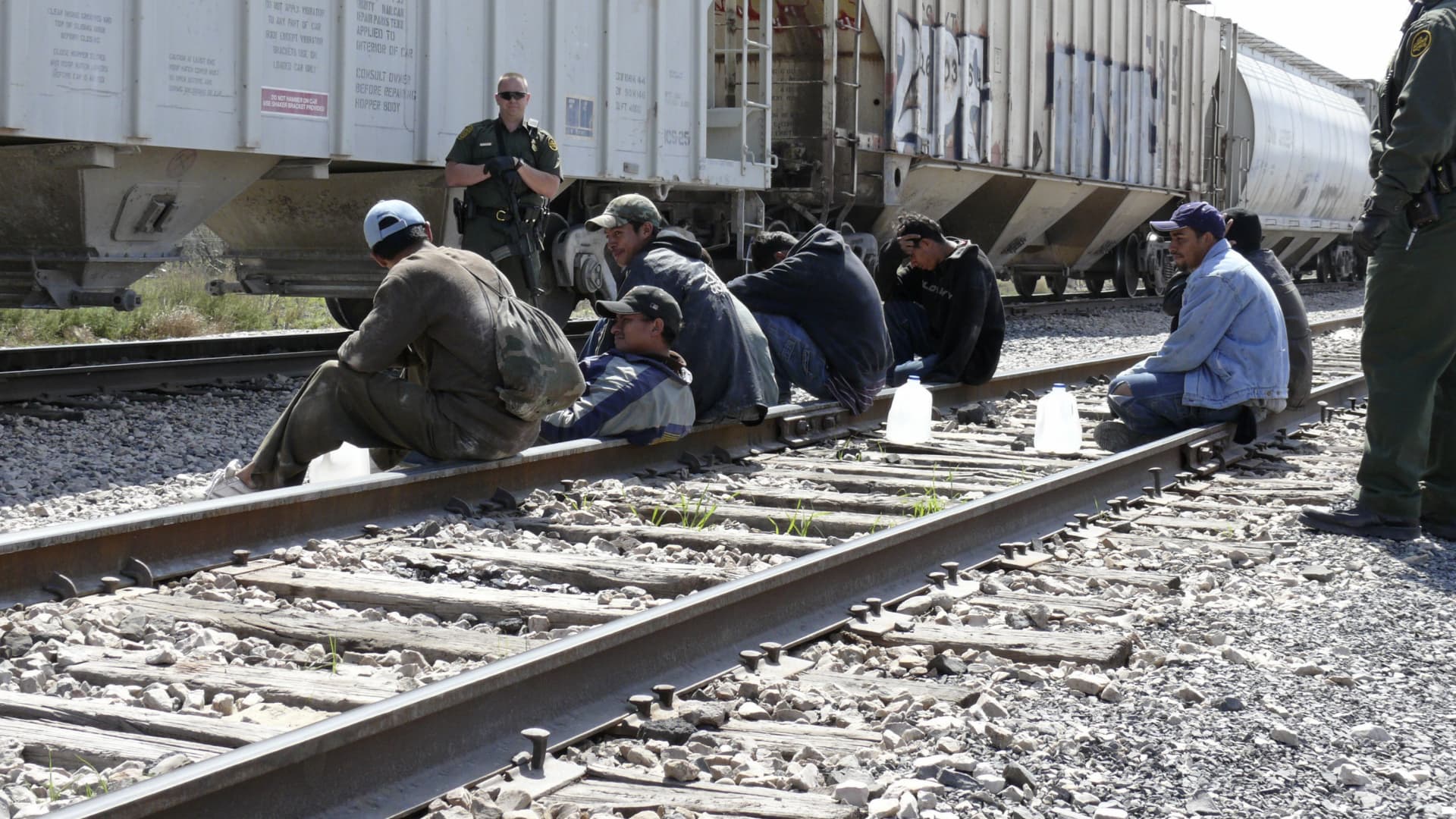Over a half-billion dollars in rail freight stuck at Texas border