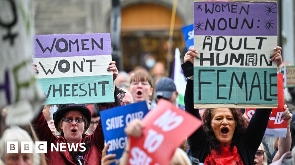 Scottish ministers to abandon UK gender block appeal