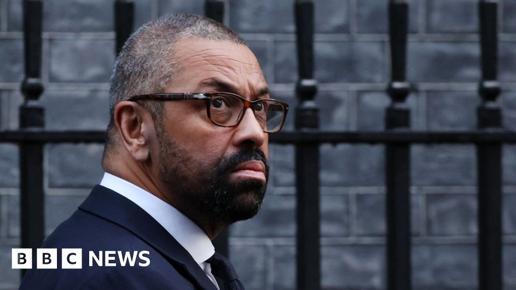 Rwanda bill must be in Goldilocks zone, says James Cleverly