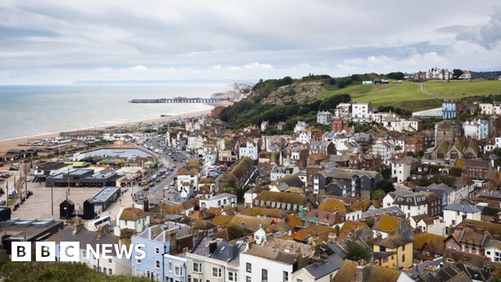 Hastings Borough Council: Leader and five other councillors quit Labour