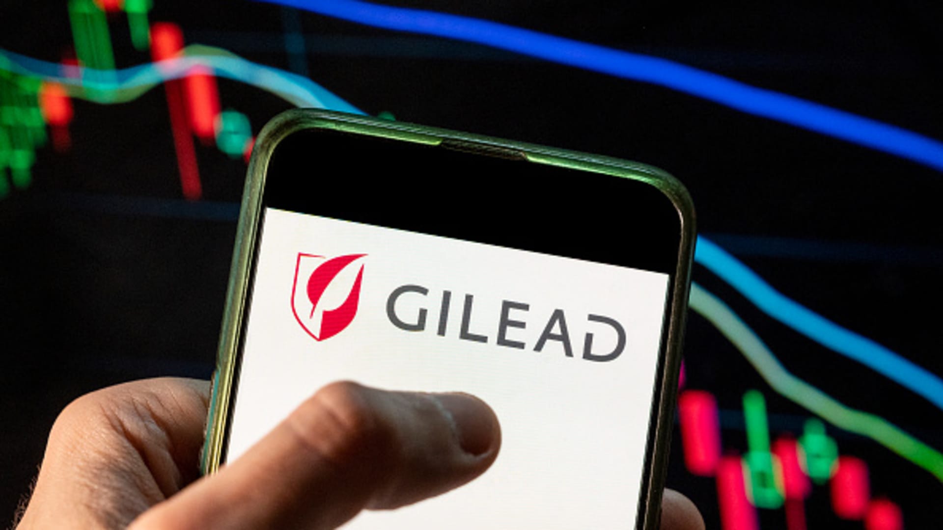 Gilead stock falls after disappointing lung cancer study results
