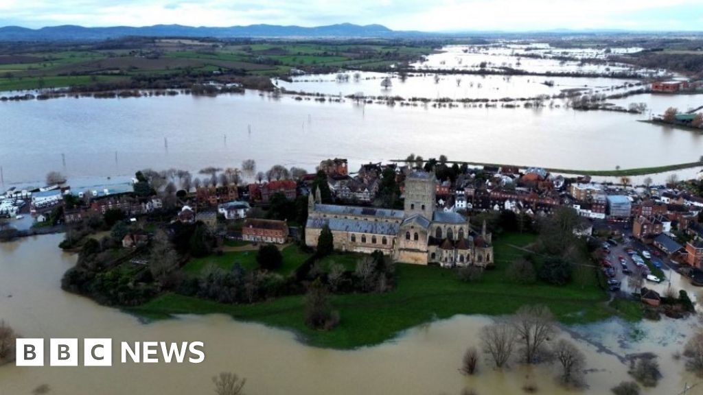 Flood defence policy flawed, say MPs