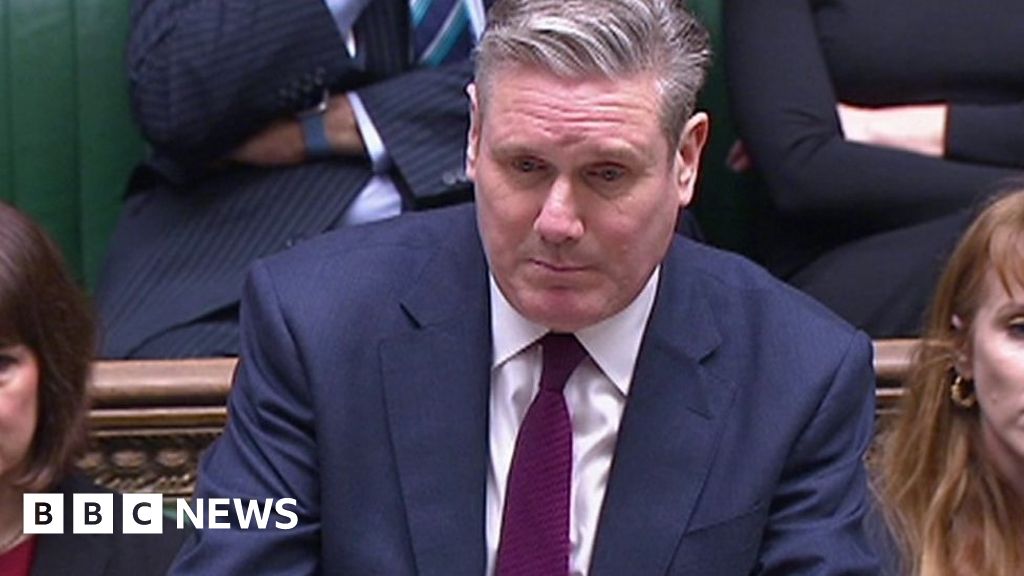 Starmer mocks PM over ex-minister struggling with mortgage