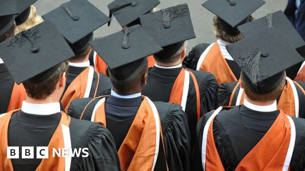 Student loan costs to balloon £10bn a year – IFS report