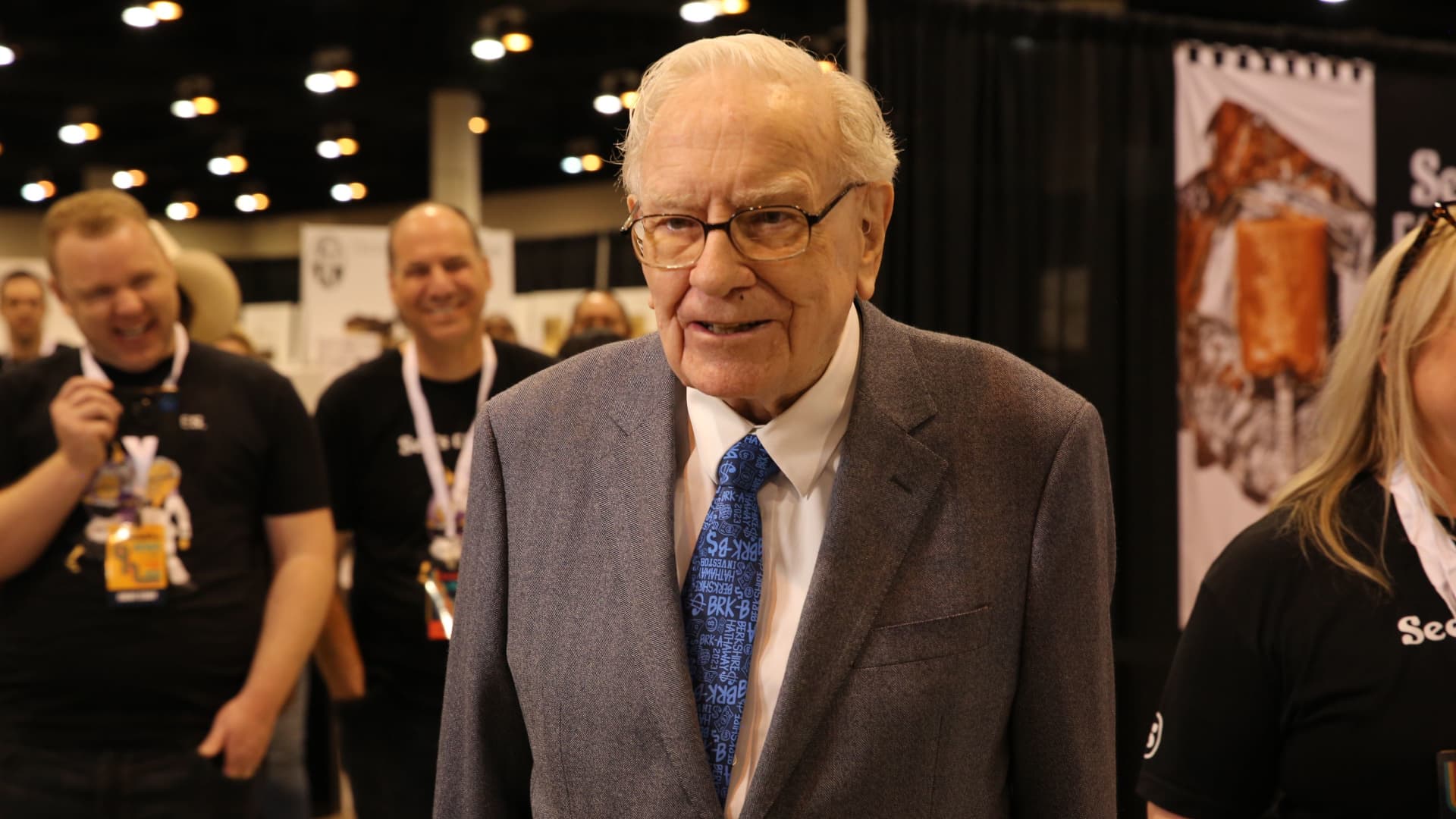 Warren Buffett calls the late Charlie Munger ‘part older brother, part loving father’ in heartfelt tribute