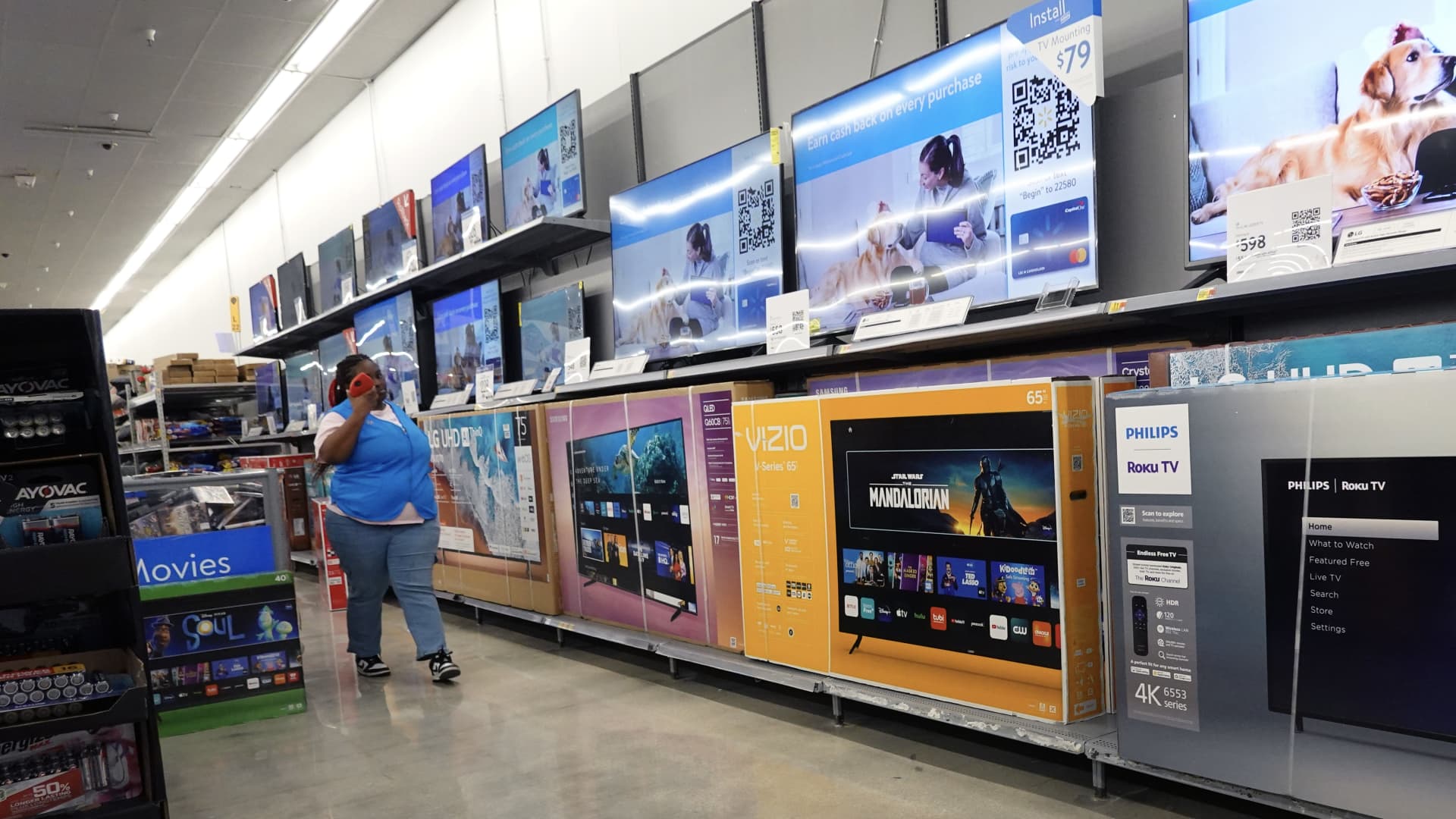 Four reasons Walmart wants to buy smart TV maker Vizio