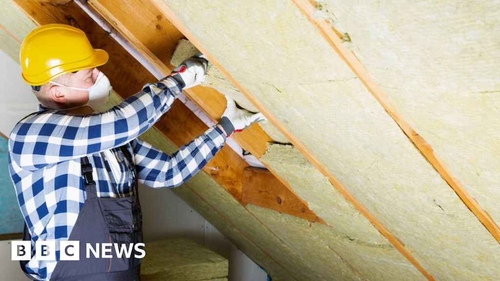 Row erupts over cost of Labour's home insulation plan