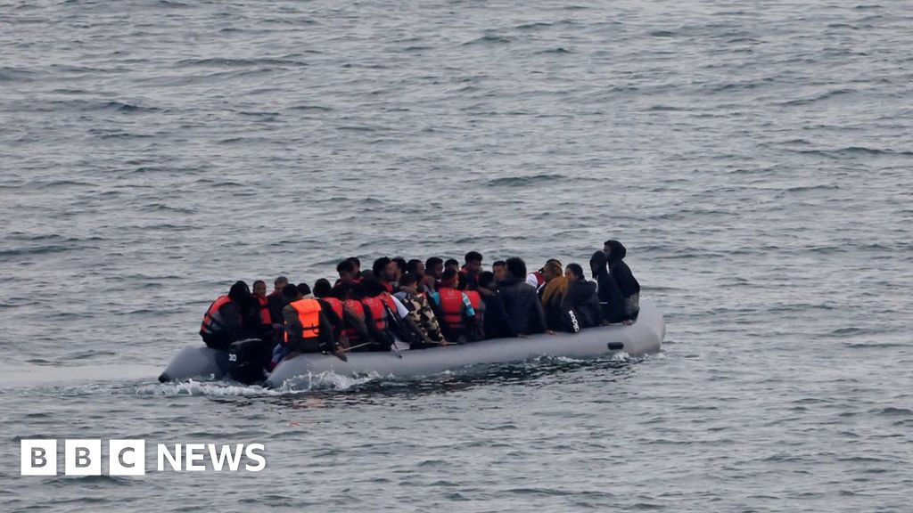 UK to sign new deal with EU to tackle small boat crossings