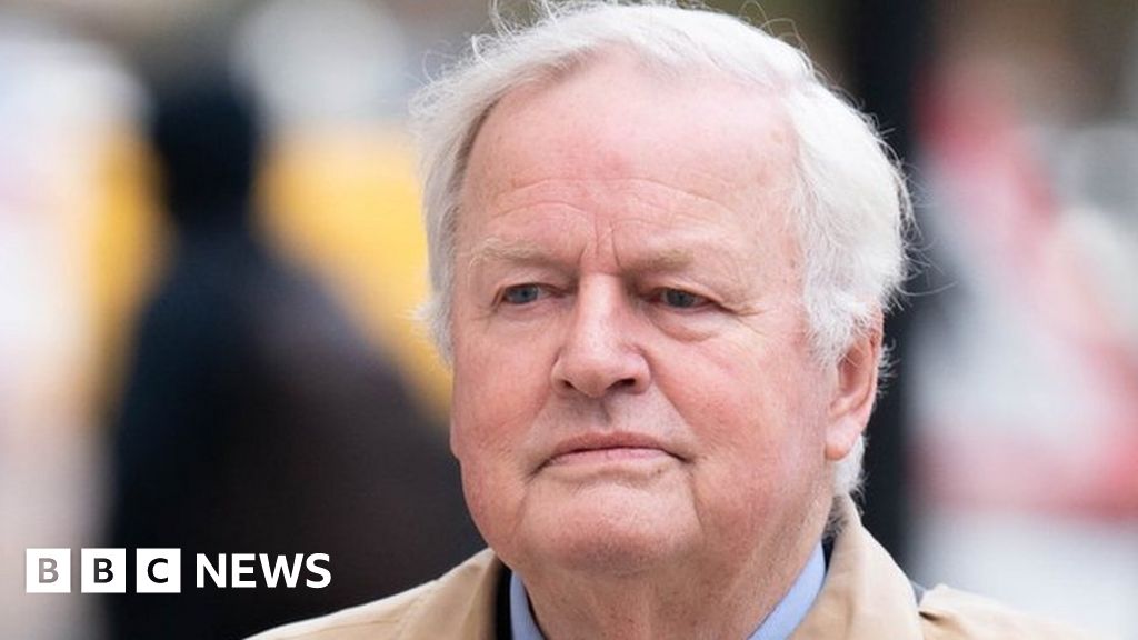 Bob Stewart: MP’s racially aggravated offence conviction quashed