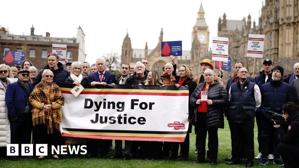 Infected blood victims step up compensation fight