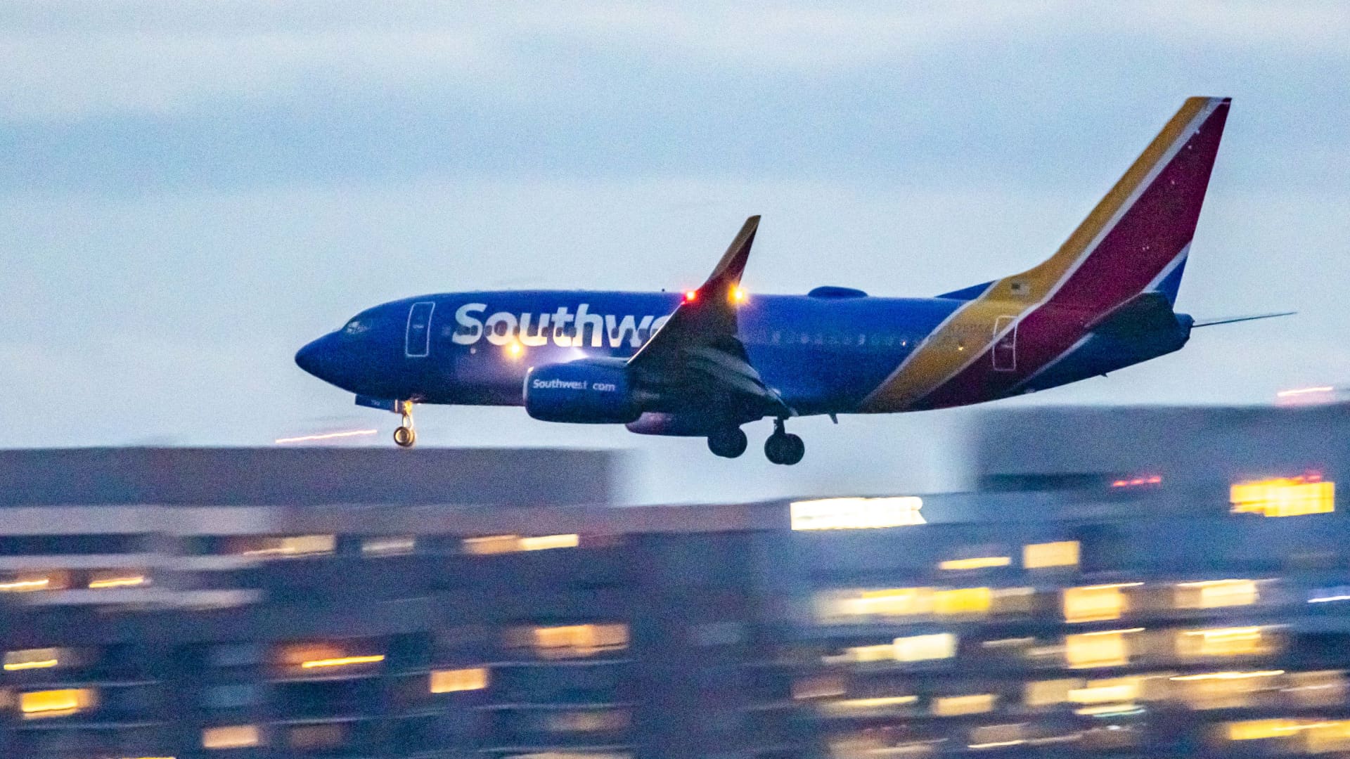 Southwest weighs seating changes to drive up revenue