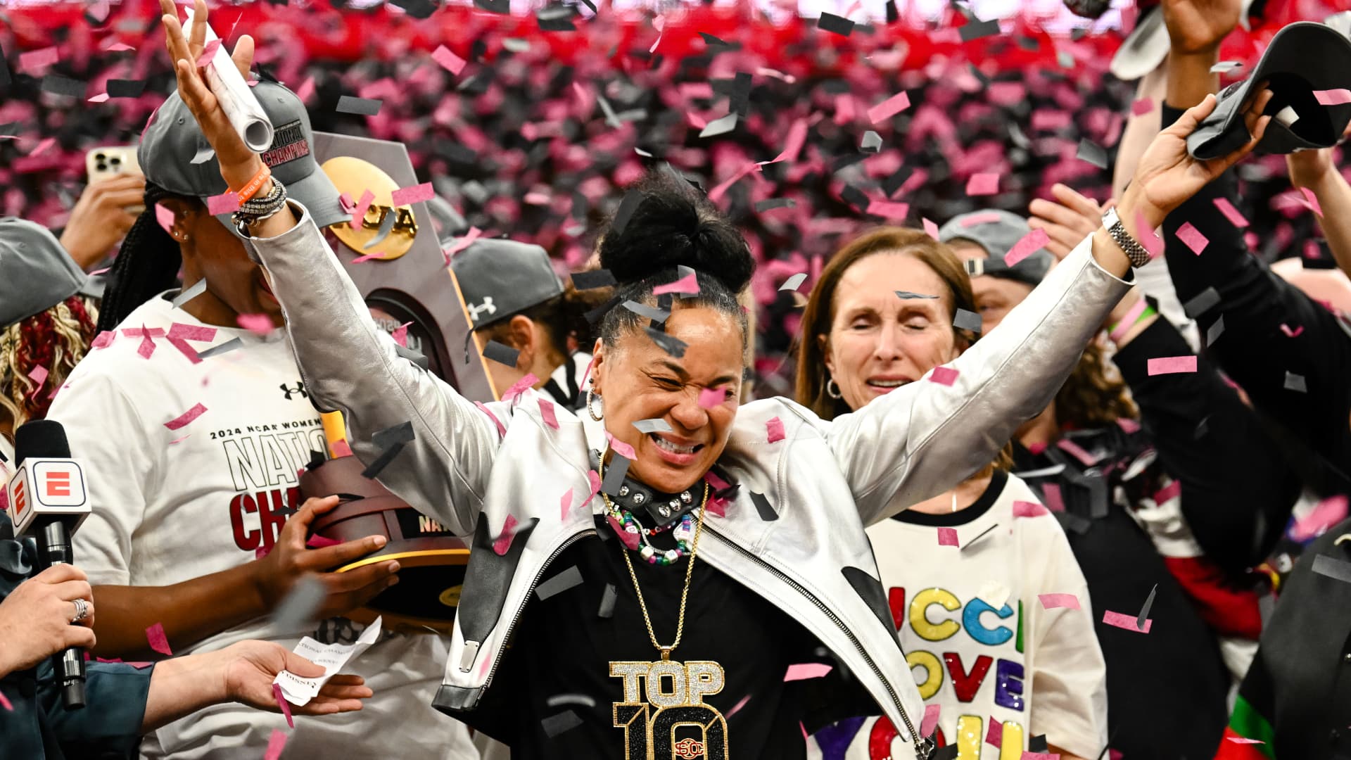South Carolina coach Dawn Staley calls for women’s sports investment