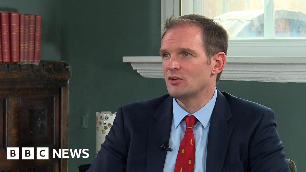 Ex-Tory MP Daniel Poulter defects to Labour over NHS
