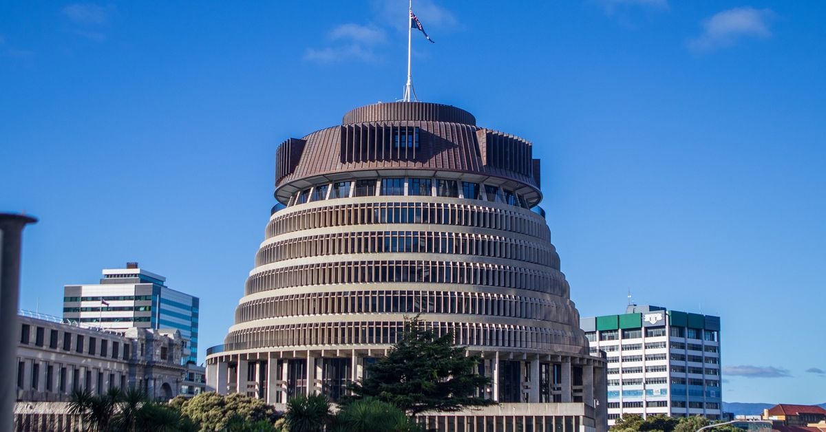 New Zealand Crypto Policy Should Support Industry, Minister of Commerce Andrew Bayly Says