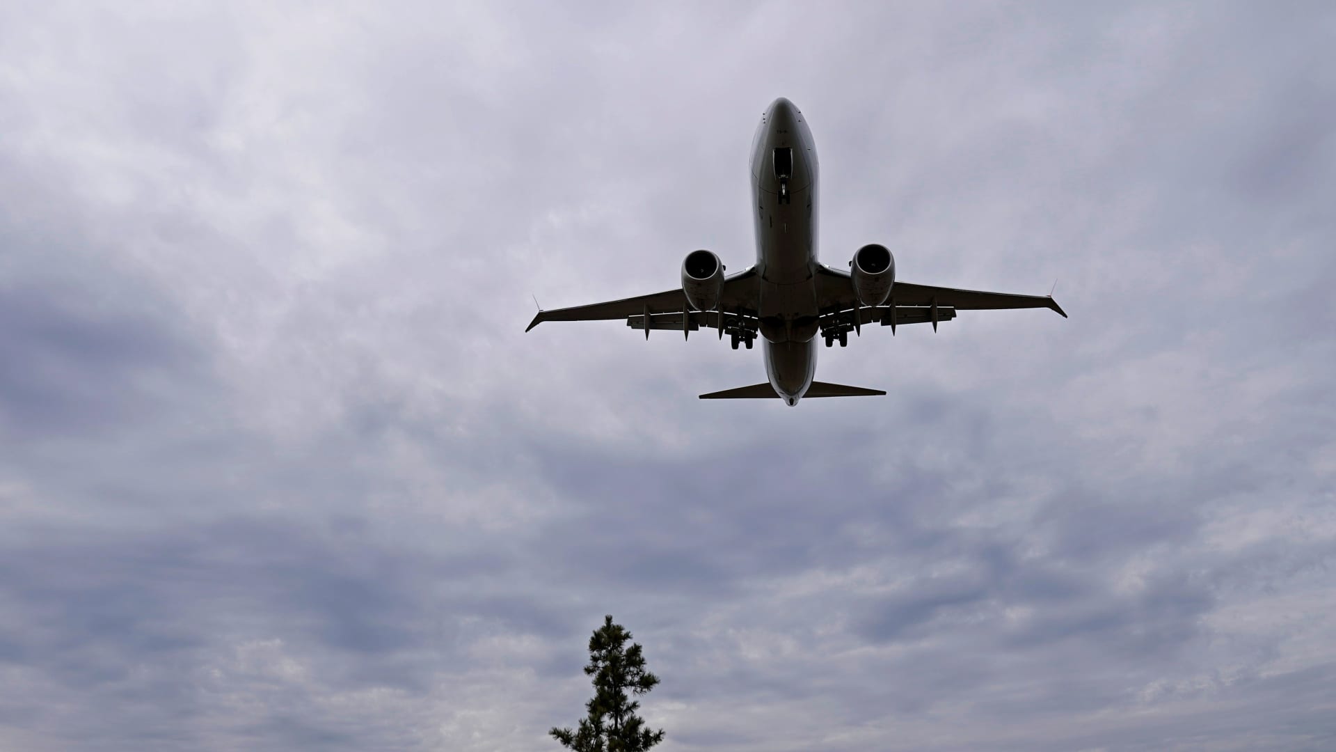 Boeing CFO comments on deliveries, cash flow after Max crisis