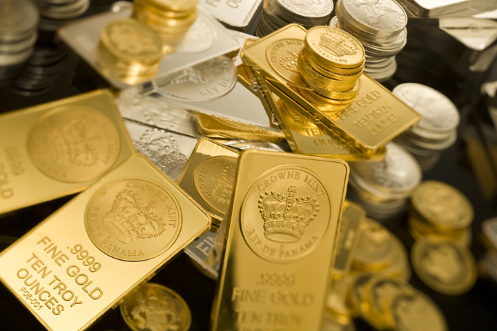 Silver and Gold Price Down as Commodities Retreat – FX Leaders