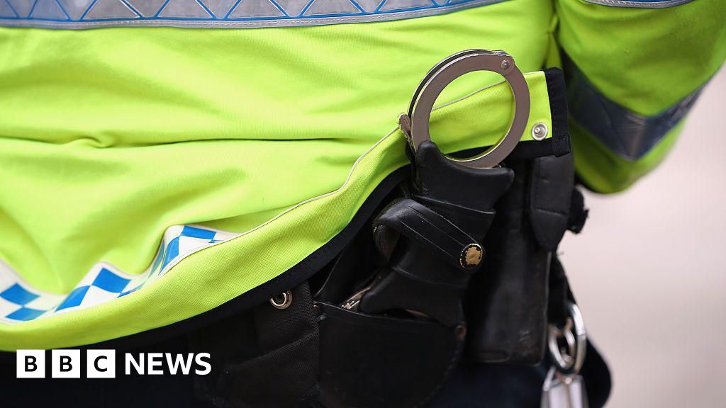 Police urged to consider making fewer arrests