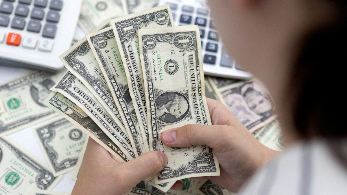 Forex reserves fall for third straight week – Economy News