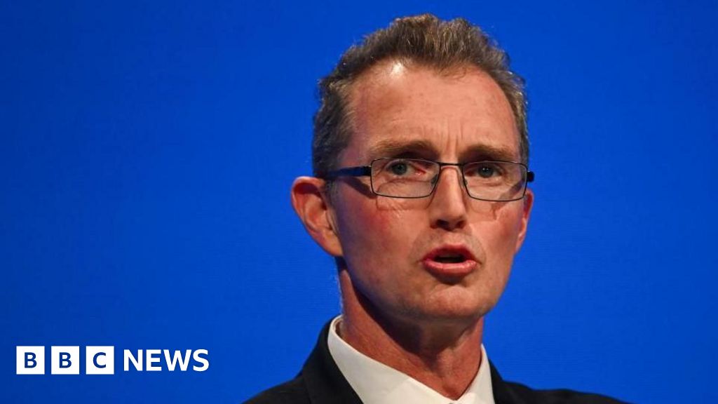 Politicians to get it in the neck at general election Politicians to get it in the neck at general election