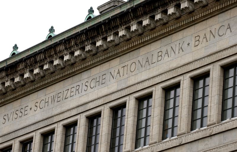 Swiss National Bank switches to forex purchases in first quarter