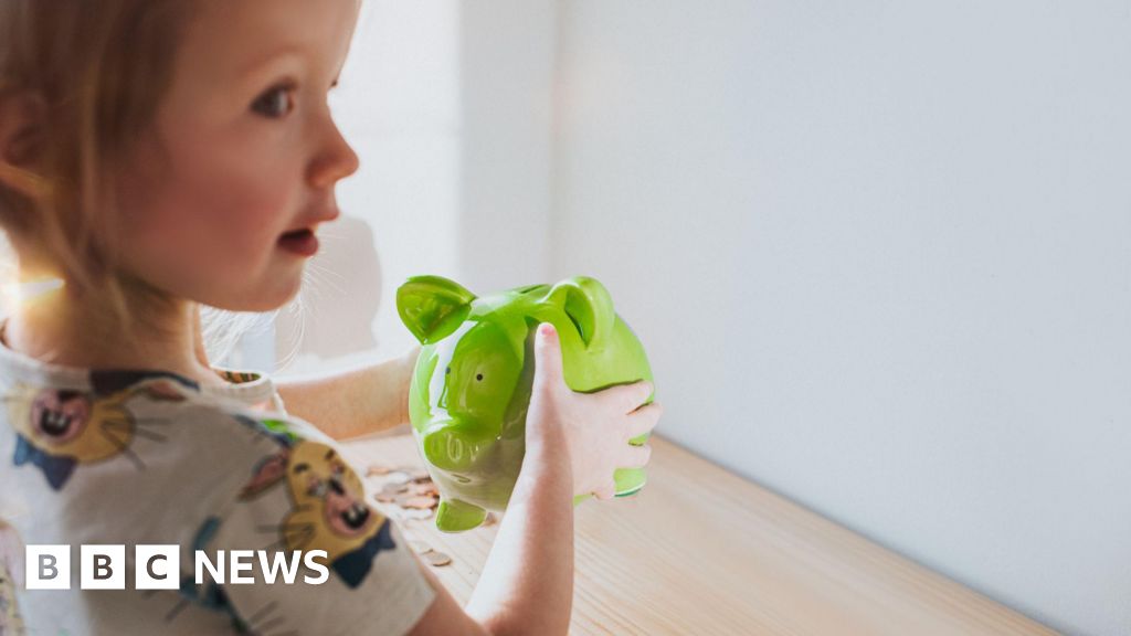 Conservatives vow to let high earners keep more in child benefits