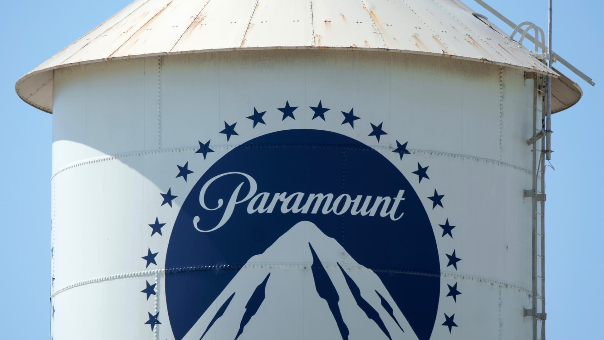 Paramount seeks streaming partner. Warner Bros. Discover is interested
