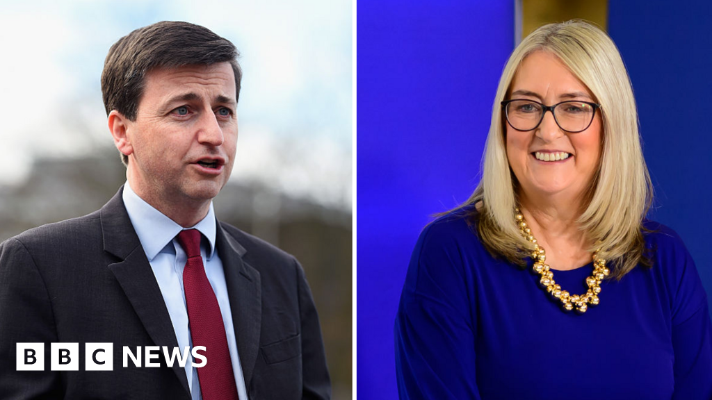 Starmer appoints two Blair and Brown figures as junior ministers