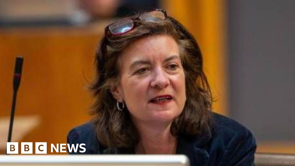 Eluned Morgan promises conversations about FM vote date