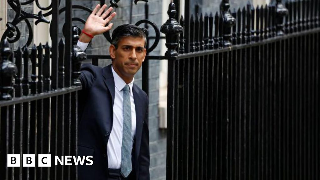 Keir Starmer cancels Rishi Sunak’s ‘wasteful’ £40m helicopter contract