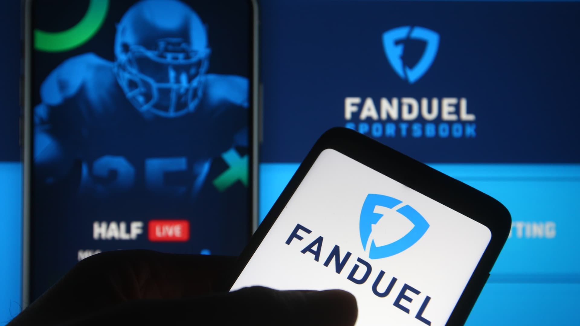 Diamond, FanDuel reach naming rights deal for regional sports networks